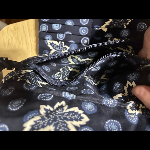 Vera Bradley 3 - Picture 4 of 6